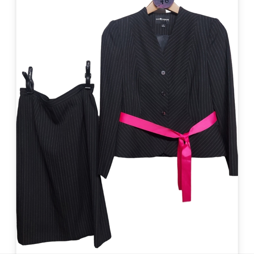 Sag Harbor 2 Piece Pinstriped Career Blazer Skirt Set Contrasting Pink Belt Plus - Picture 5 of 16